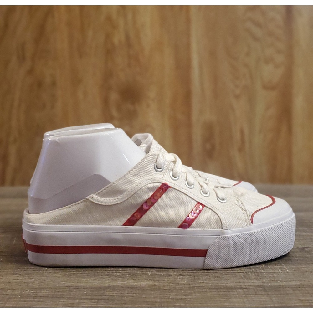 No Boundaries Slip On Shoes White & Red Lace Up Women's Size 8.5